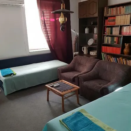 Library Apartman Appartement *